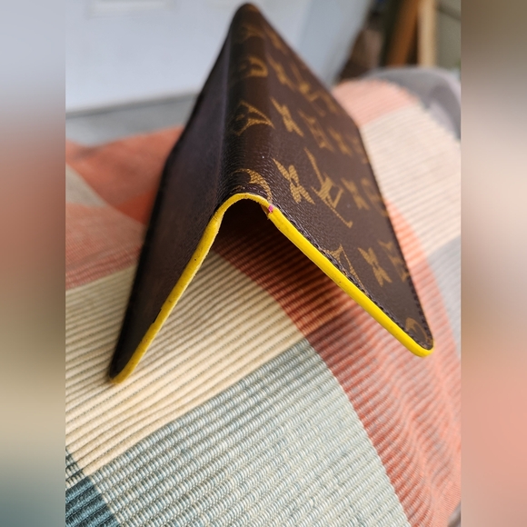 Authentic Louis Vuitton Monogram Folio Iphone 7+ Case Yellow M63405 LV K6580 - Picture 7 of 15